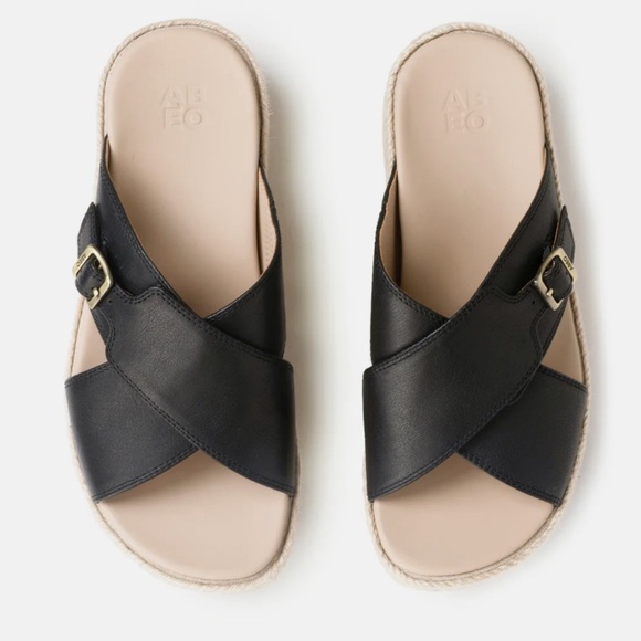 ☀️NEW IN BOX ABEO Solstice Cross Slide
Metatarsal. Size: 7.5 - Picture 2 of 15